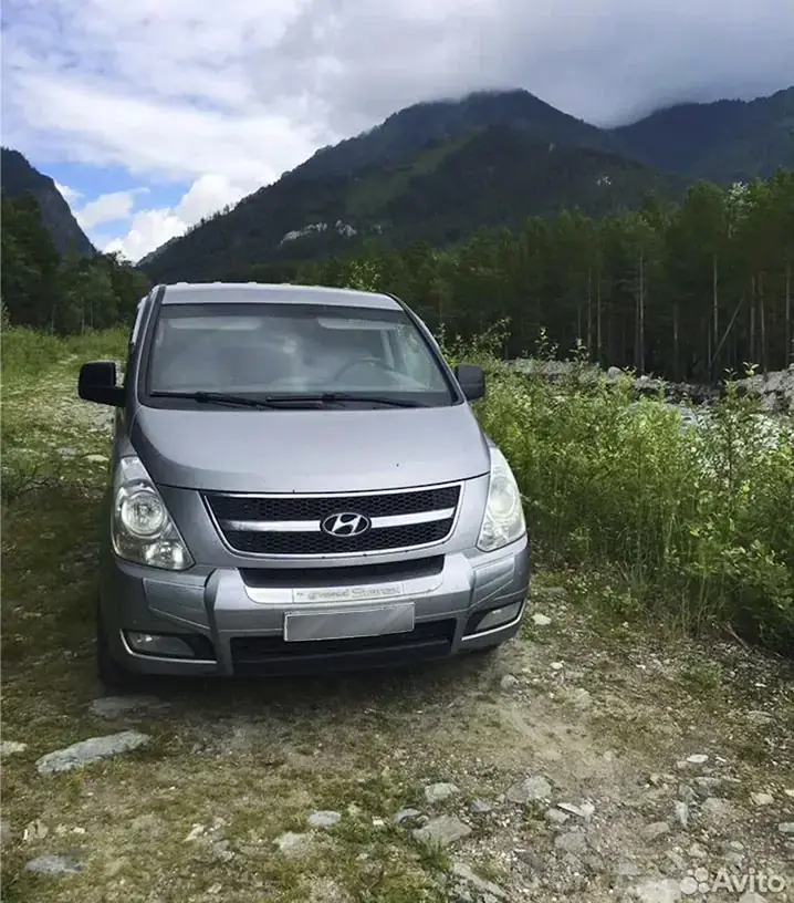 Hyundai Starex — фото 1
